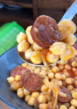 Foto principal de Garbanzos con Chorizo en Lékué