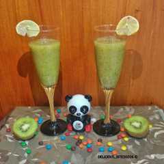 A picture of Kiwi Smoothie.