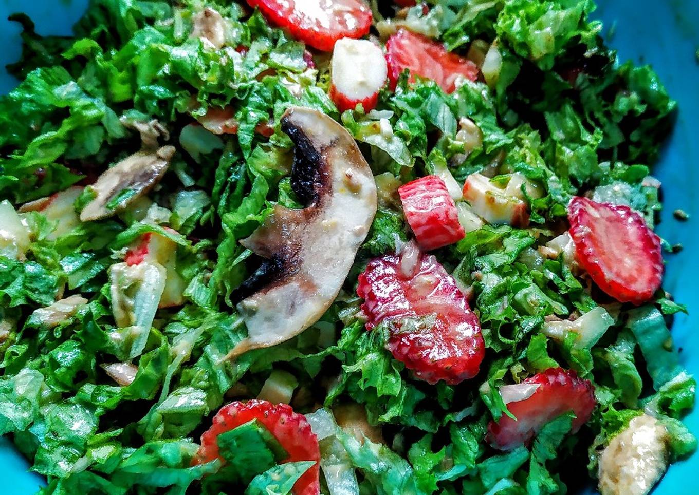 LECHUGA Crespa con🍓Fresas a la Marinera...!