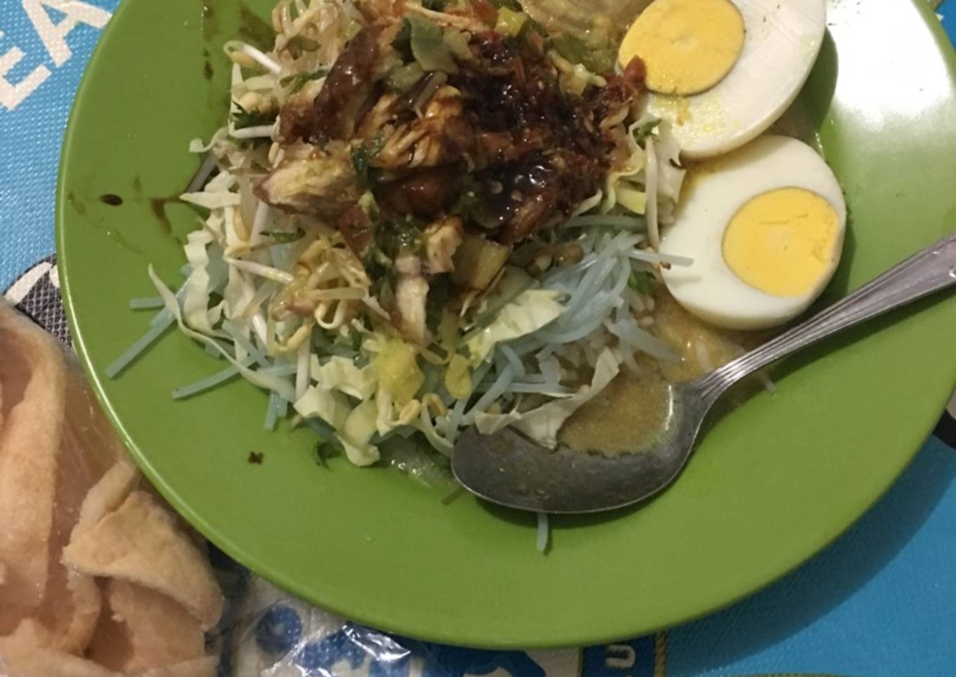 Soto ayam kuah santan👍🏻👍🏻😊