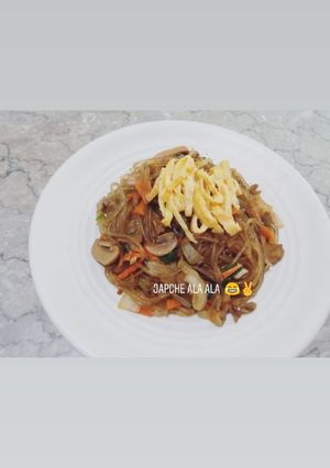 Foto resep Japchae (korean stir glass noddle)