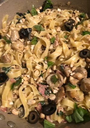 Una foto de Fetuccini con crema y sorpresas