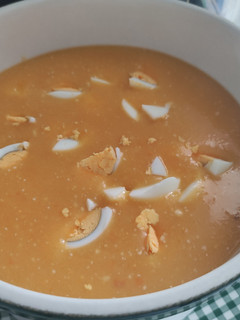 Una foto de Crema de calabaza con huevo