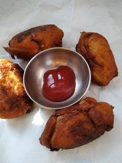 A picture of Bread corners ke rolls.