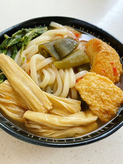 剝皮辣椒烏龍麵 ［蔬食］ 的食譜成品照片