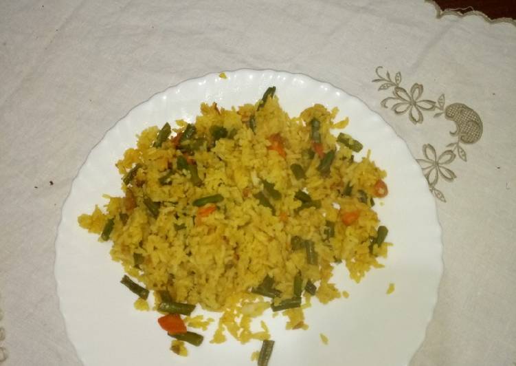 Recipe of Any-night-of-the-week Fried VegetableTumeric Rice