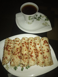 A picture of Pancake and sauce.