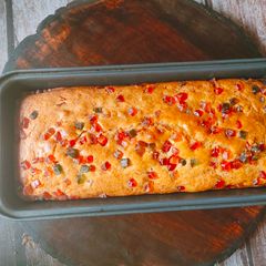 A picture of Eggless Tutti fruti cake.