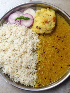 A picture of Dal chawal.