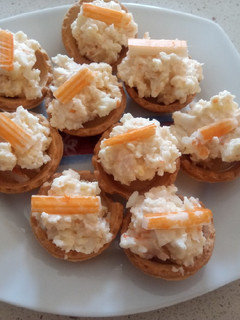 Una foto de Tartaletas con revuelto de surimi