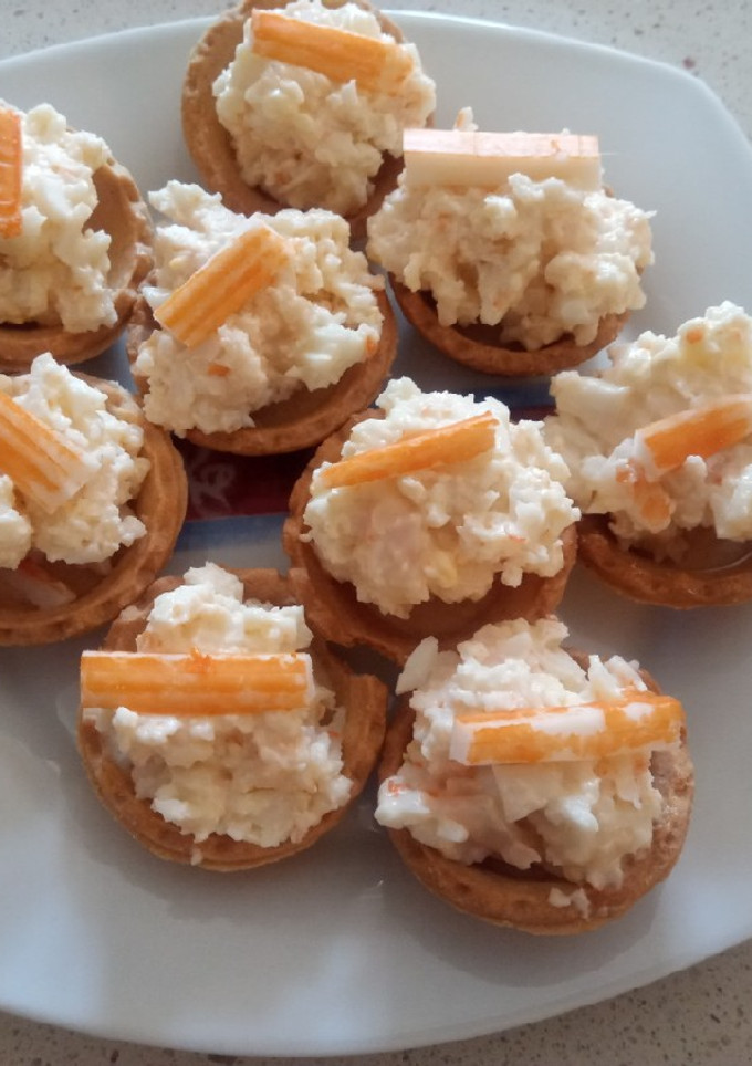 Una foto de Tartaletas con revuelto de surimi