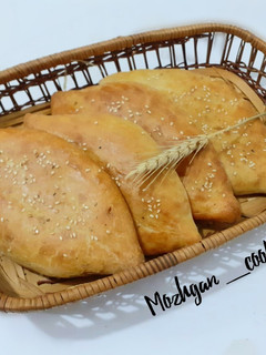 عکسی از دستور نان صمون عراقی با روش پاک 👌🏻😍 (روشهای صحیح تهیه انواع خمیر)
