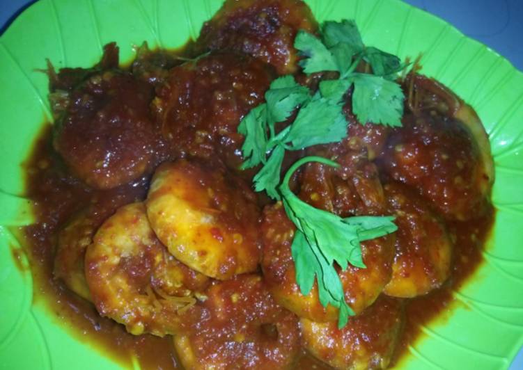 Bagaimana Menyiapkan Udang Asam pedas, Menggugah Selera