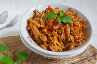 Resep Rebung + Ayam Suwir Pedas manis yang Sempurna