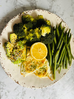 Una foto de Huevo con verduras