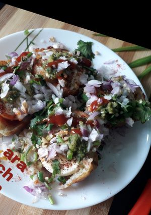 A picture of Egg chaap.