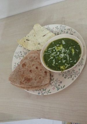 પાલક પનીર રેસીપી મુખ્ય ફોટો