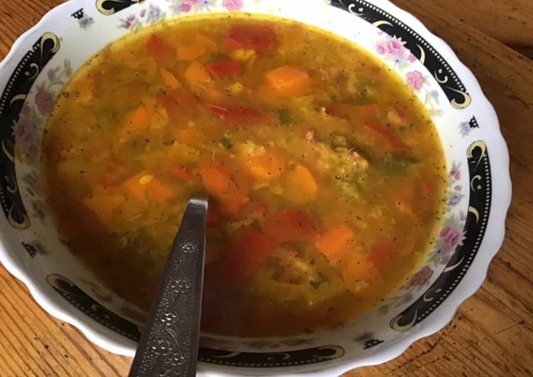 Recette Des Soupe à l ancienne poivrons tomates carottes et chou frisé