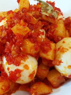 Foto resep Telur dan Kentang Balado
