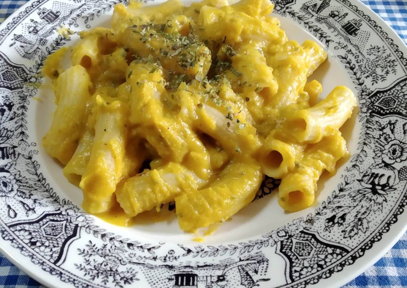 Tortiglioni en salsa de calabaza