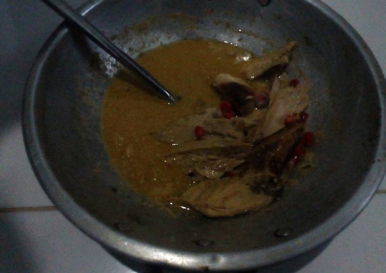 Resep Ikan Tongkol Kuah Santan yang Enak