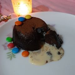 A picture of Lava cake.