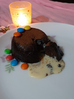 A picture of Lava cake.