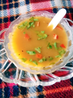 முருங்கைக்கீரை சூப் (Murunkai keerai soup recipe in tamil) செய்முறை முக்கிய புகைப்படம்