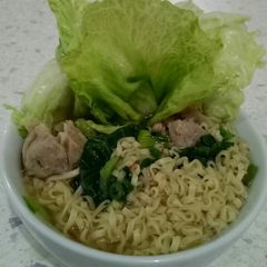 A picture of Special Instant Noodle.
