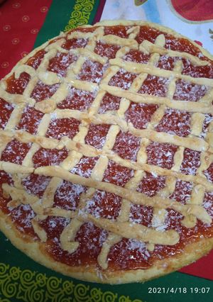 Una foto de Pasta frola de membrillo y de dulce de leche sin gluten