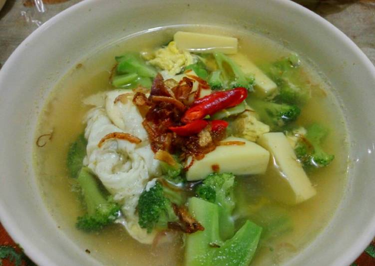  Resep  Sop brokoli  tofu  oleh Chadjithi Cookpad