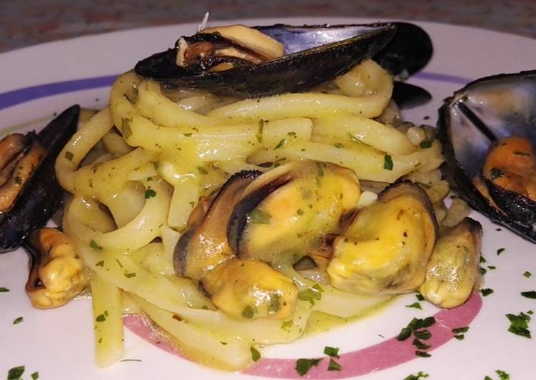 How to Prepare Quick Linguine con Cozze