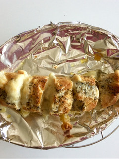 Una foto de Pan de ajo con queso