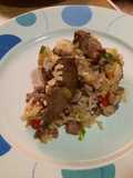Arroz en zanahoria, más mix de vegetales más alas de Plateada de Cerdo