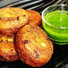 A picture of Crispy Aloo Tikki.