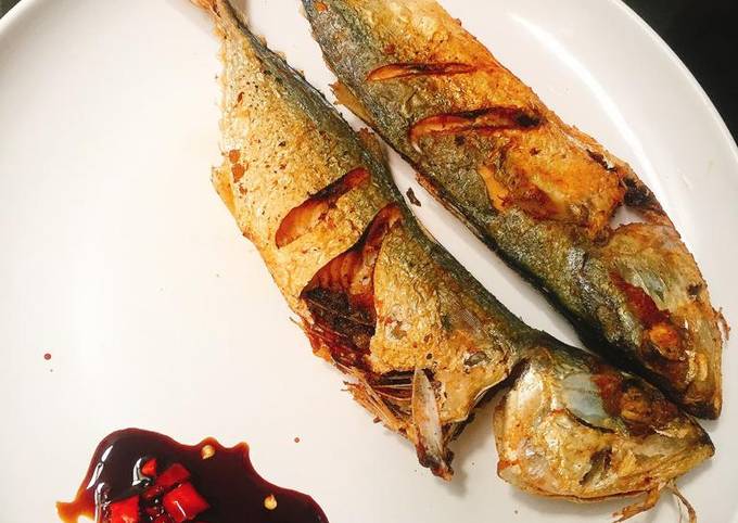 Ikan Kembung Goreng Sambal Kecap Rawit