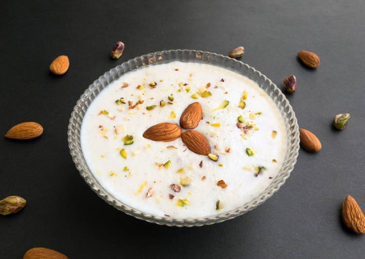 Recipe of Quick Instant Firni Shadion wali Traditional