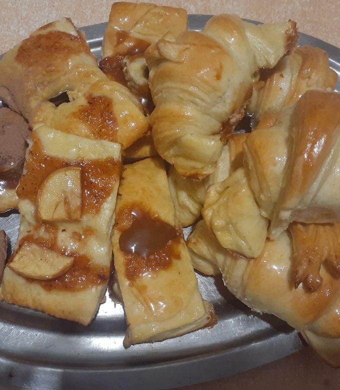 Una foto de 🥐Facturas de aceite, súper fácil y económicas!