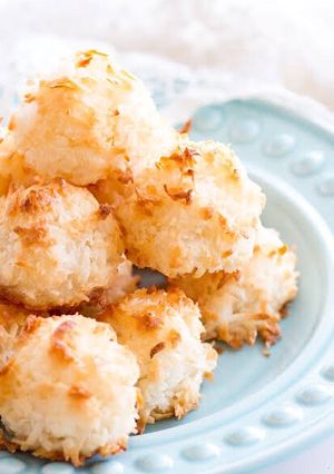 A picture of Coconut macaroon.