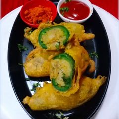 A picture of Mirchi pakoda.