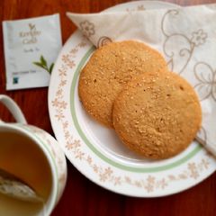 A picture of Benne Wafers.