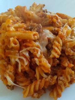 Una foto de Macarrones boloñesa gratinados