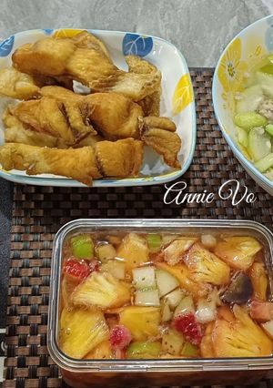 Hình của món Cơm nhà đơn giản.