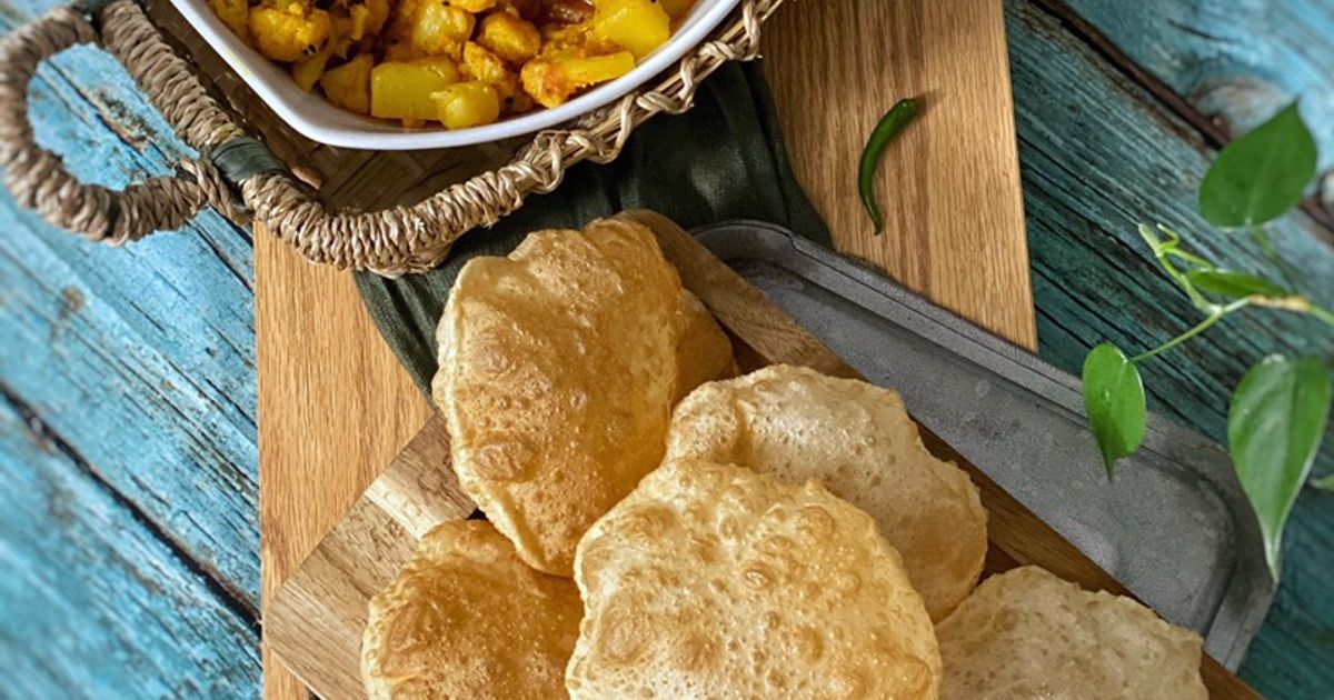 Jinsiy aloqa xonalari orasidagi devordagi teshik