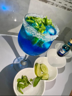 A picture of Blue paradise mocktail.