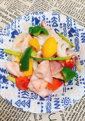 Hình của món Mực Xào Thập Cẩm.