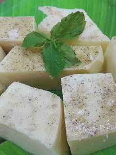 சீம்பால் (Seembaal recipe in tamil) செய்முறை முக்கிய புகைப்படம்