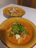 Sopa Thai y sopa roja de pescado