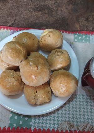 Una foto de Pan relleno de queso y orégano