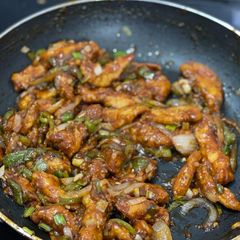 A picture of Chilli chicken.